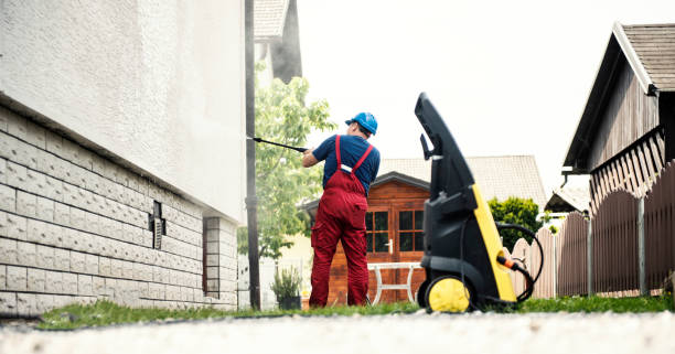 Best Deck Pressure Washing  in Plant City, FL